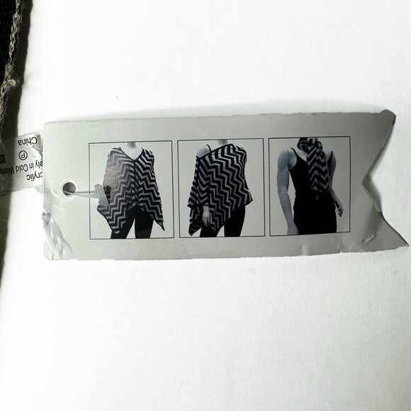 NEW CARDISHAWL Gold/Black SCARF WRAP METALLIC chevron stripe - Picture 9 of 10